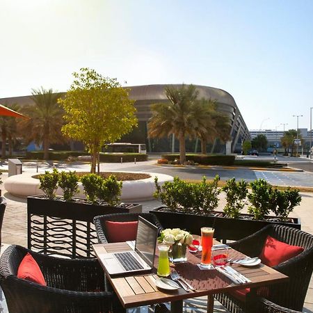 Capital Centre Arjaan By Rotana Aparthotel Абу Даби Екстериор снимка
